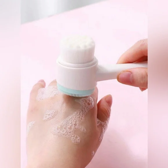 🩷5/$15🩷 2 in 1 face cleansing brush-blue - Picture 2 of 3